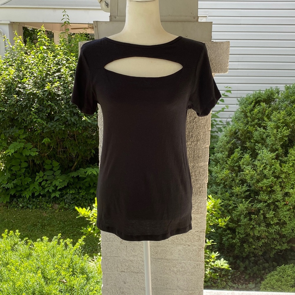 LNA ladies front cutout detail t-shirt top size small NWT